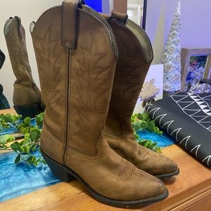 Women’s cowboy boots
